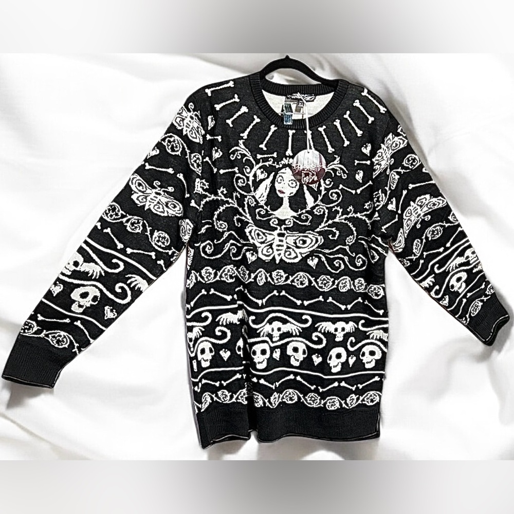 Size XLarge………..Black and White Grave themed Sweater. New…….Corpse Bride